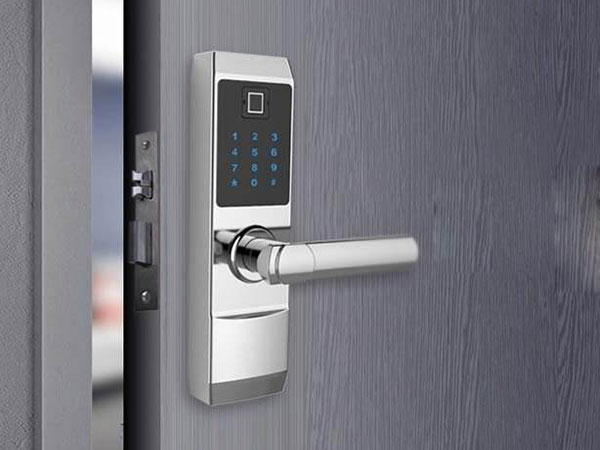 云岩24小时上门开锁公司