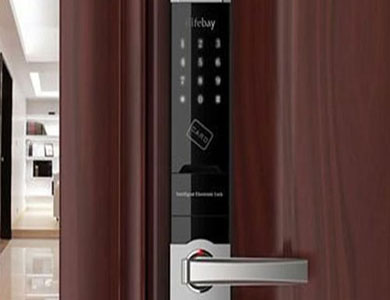 云岩24小时上门开锁公司