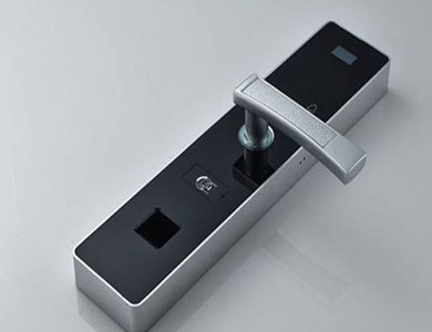 云岩24小时上门开锁公司