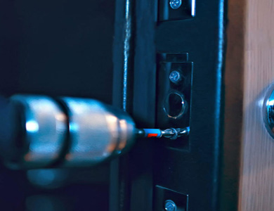 云岩24小时上门开锁公司